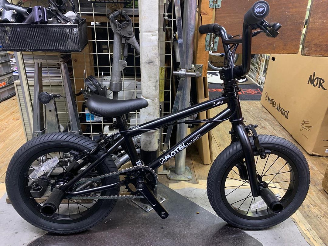 BMX  モーテルワークス　ジューシー　14インチ