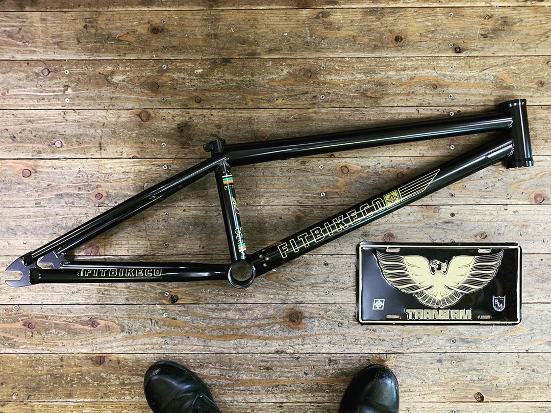 FIT BIKE CO.
Mike Aitken S3.5 フレーム　入荷です！！
(トップチューブ　20.75") 税抜¥70,000

こんな時だからこそ、元気出していきましょ！！